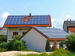 Photovoltaikmodule auf Dächern